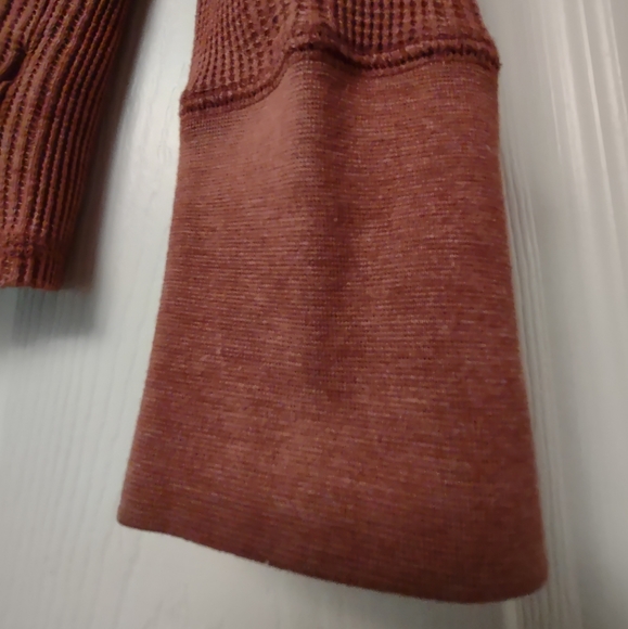 Aerie Women's Medium Long Sleeve Shirt - Picture 5 of 10